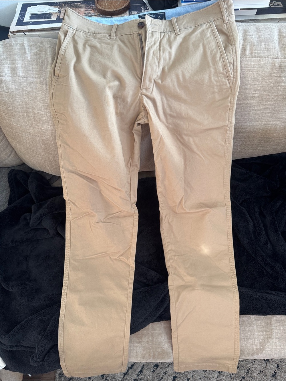 Abercrombie & Fitch Men’s Tan Chino Pants